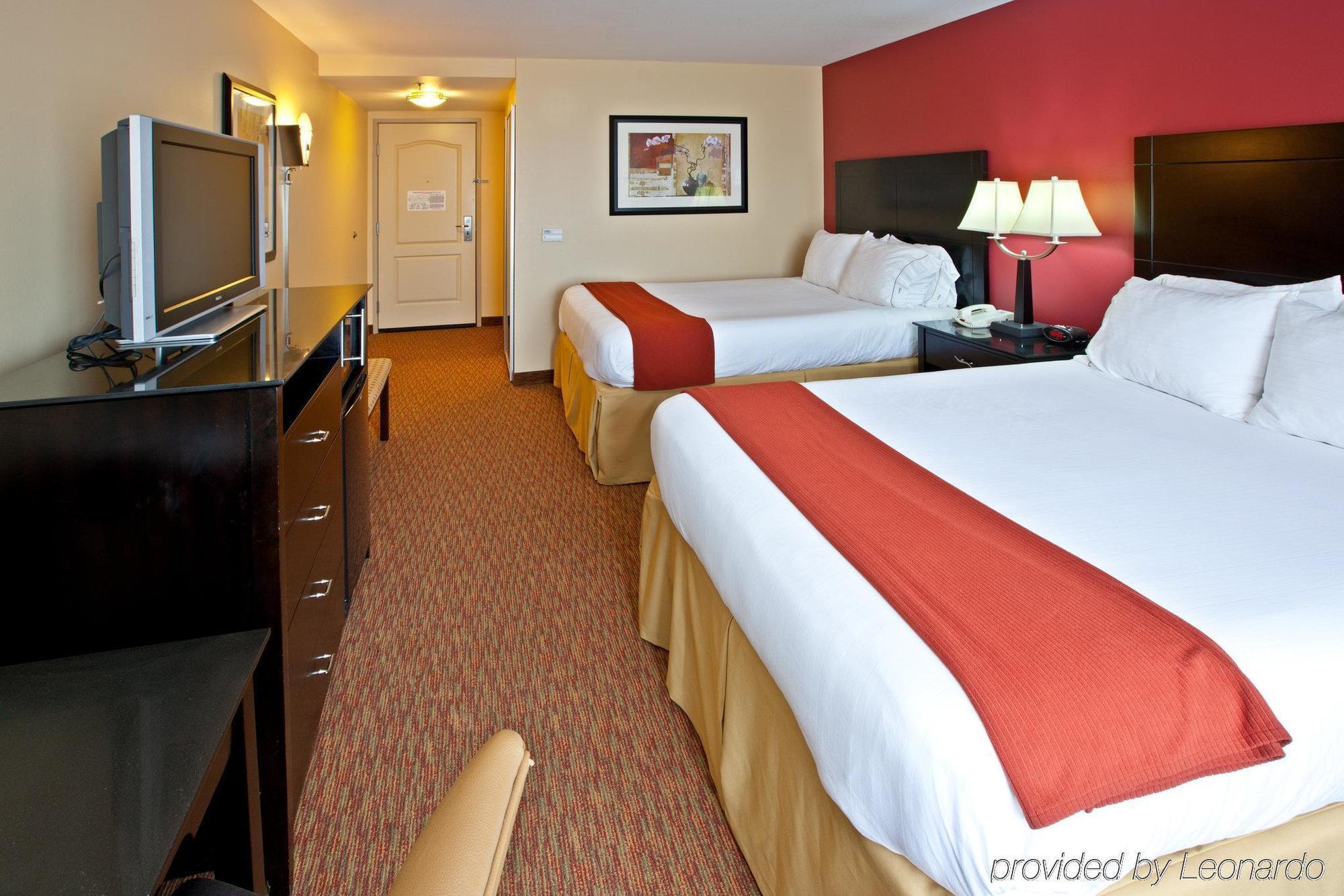 Holiday Inn Express & Suites Schererville By Ihg Chambre photo
