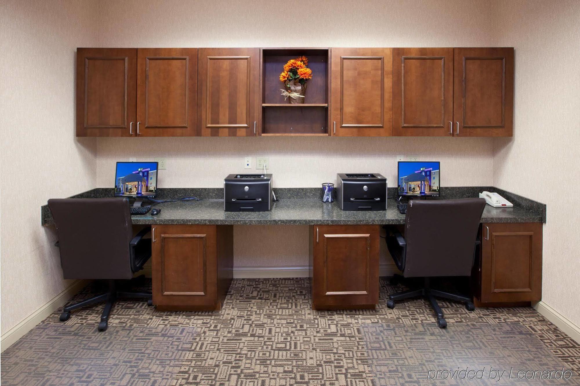 Holiday Inn Express & Suites Schererville By Ihg Facilités photo